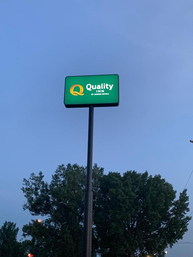 Quality Inn Owatonna Near Medical Center מראה חיצוני תמונה